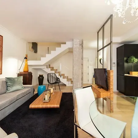 Apartamento Duplex En El Centro De La Ciudad *